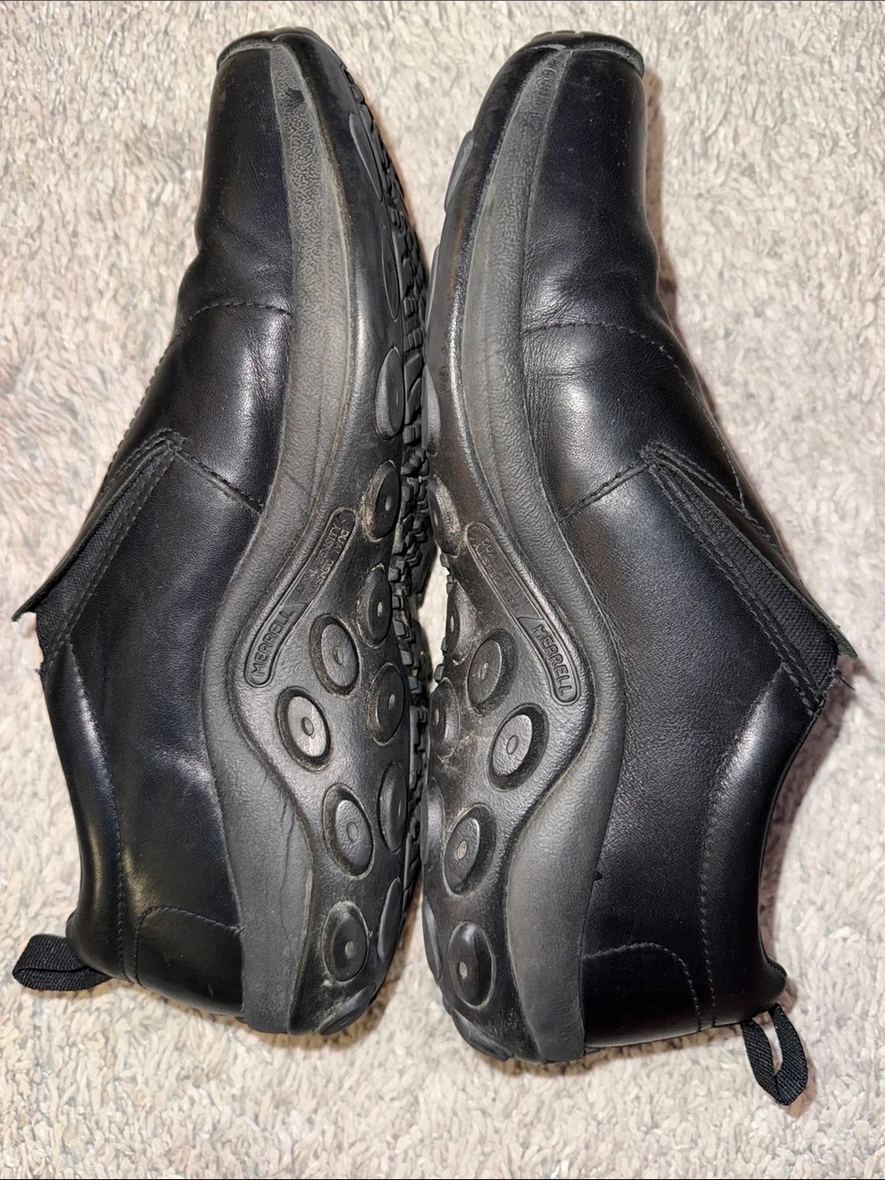 Merrell Men’s Black Slip-On Comfort Loafers. Leather, outdoor minimalist black